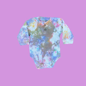 Open image in slideshow, Toddler Rainbow Tie Dye Onesie
